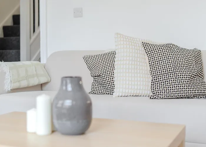 Apartament 351b Fishponds Road *