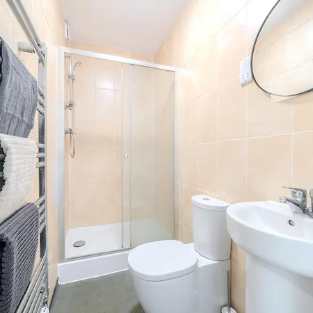 351b Fishponds Road Apartamento *