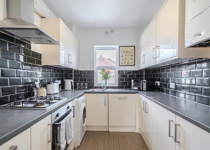 351b Fishponds Road Bristol