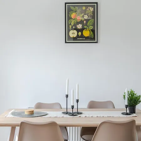 351b Fishponds Road Apartament *