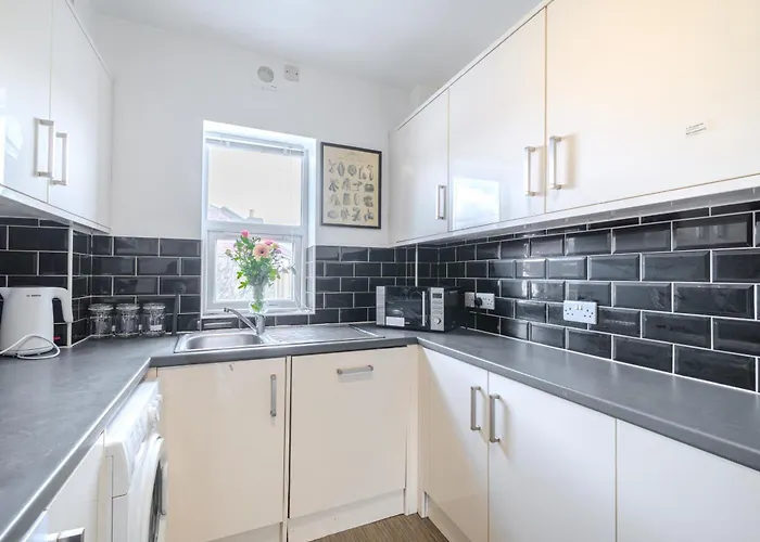 351b Fishponds Road 아파트 *